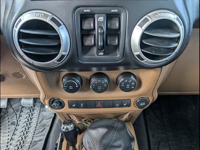 2011 Jeep Wrangler Unlimited Sahara