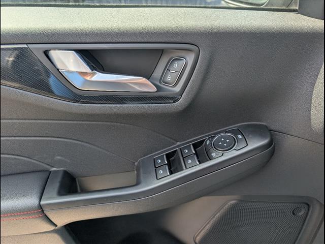 2025 Ford Escape Hybrid 