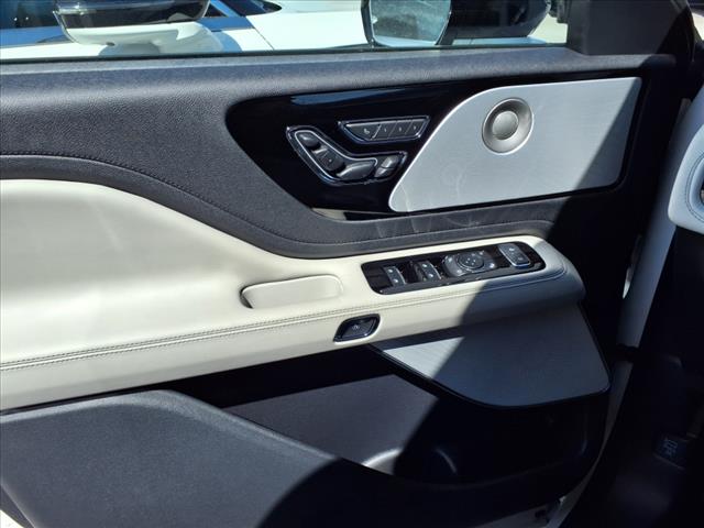 2025 Lincoln Aviator 