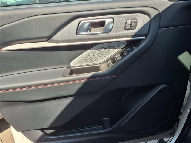 2025 Ford Explorer 