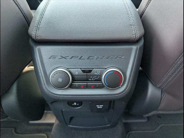2025 Ford Explorer 