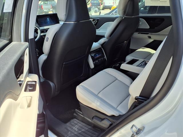 2025 Lincoln Aviator 