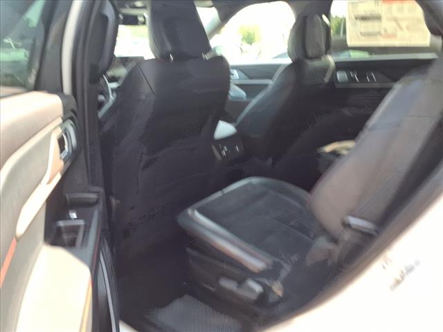 2025 Ford Explorer 