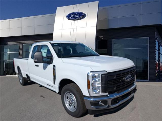 2025 Ford F-350 Super Duty XL