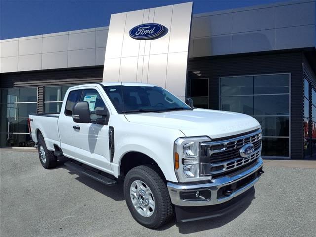 2025 Ford F-350 Super Duty XLT