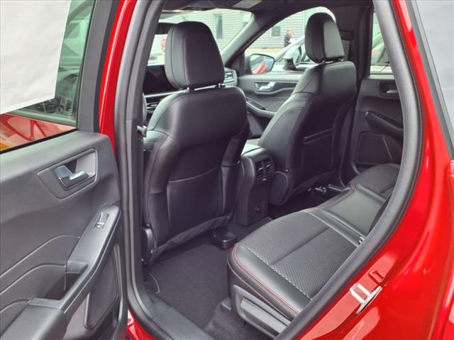 2025 Ford Escape Hybrid 