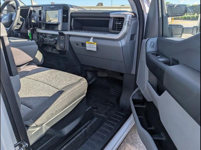 2025 Ford F-350 Super Duty XL