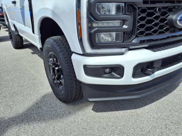 2025 Ford F-350 Super Duty XL