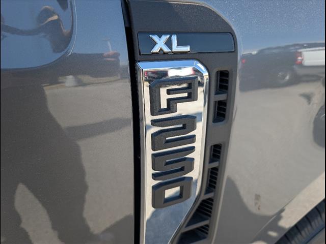 2025 Ford F-250 Super Duty XL
