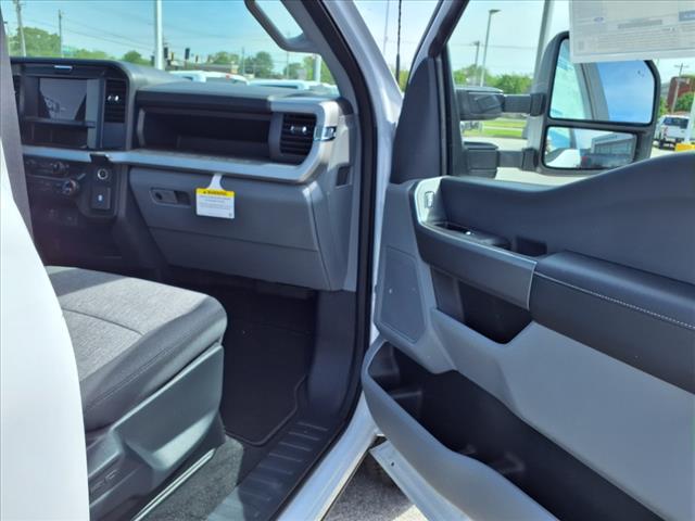 2025 Ford F-350 Super Duty XL