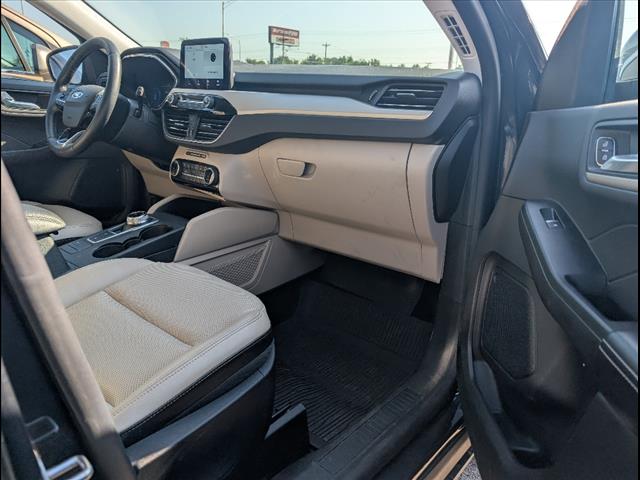 2022 Ford Escape Hybrid SEL