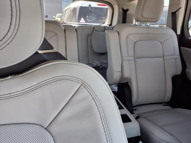 2025 Lincoln Aviator 