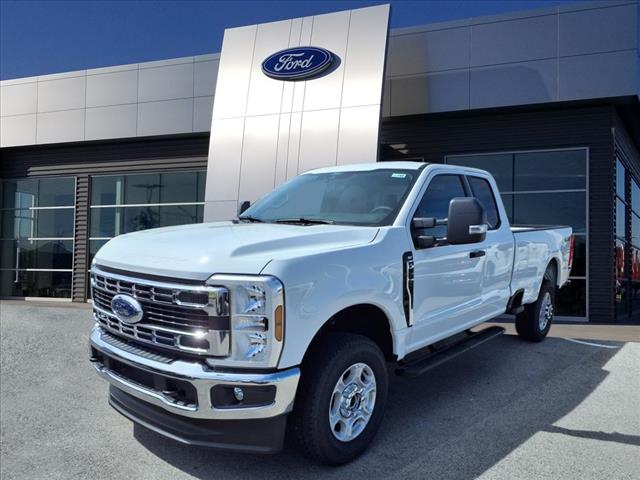 2025 Ford F-350 Super Duty XLT