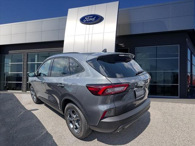 2025 Ford Escape Hybrid 