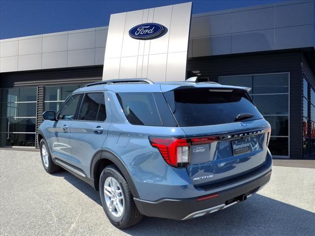2025 Ford Explorer 