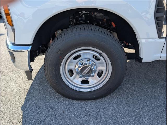 2025 Ford F-350 Super Duty XL