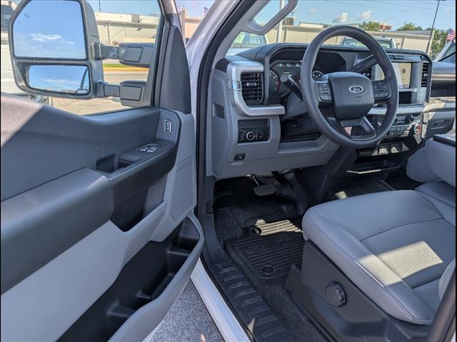 2025 Ford F-350 Super Duty XL