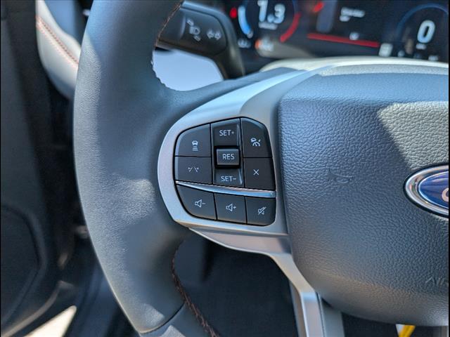 2025 Ford Explorer 