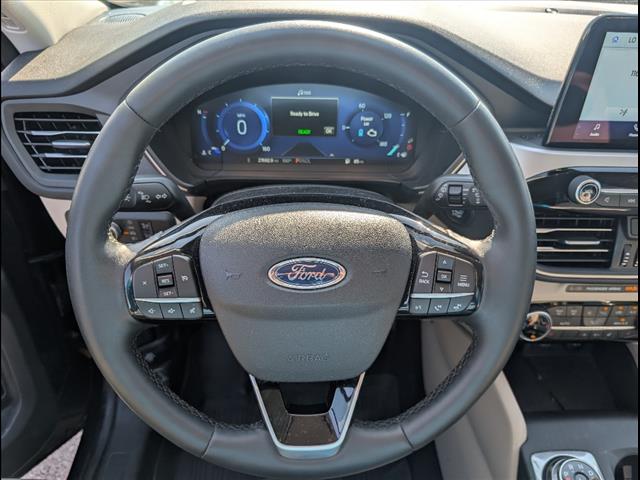 2022 Ford Escape Hybrid SEL