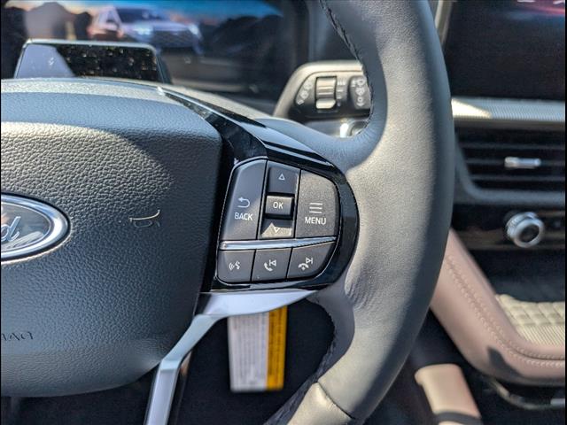 2025 Ford Explorer 