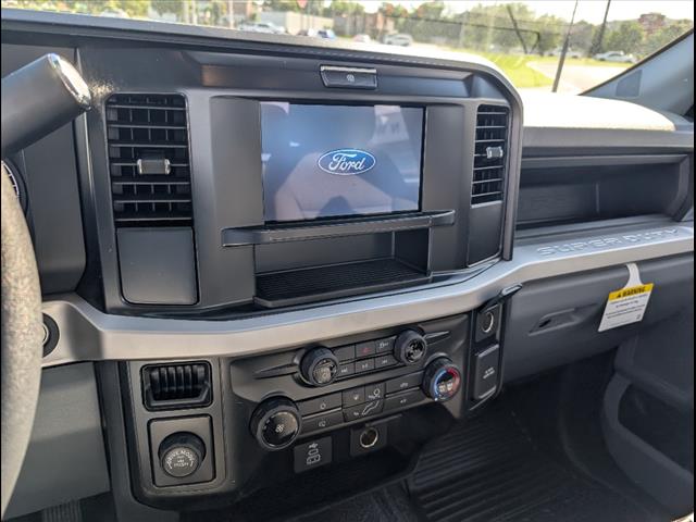 2025 Ford F-350 Super Duty XL
