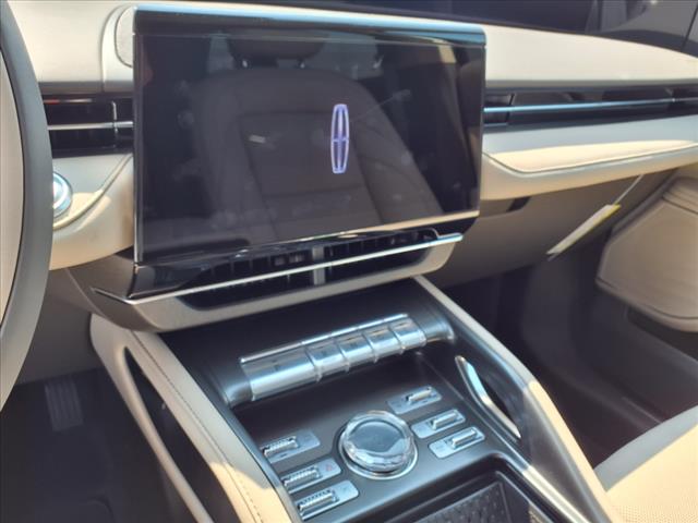 2025 Lincoln Nautilus 