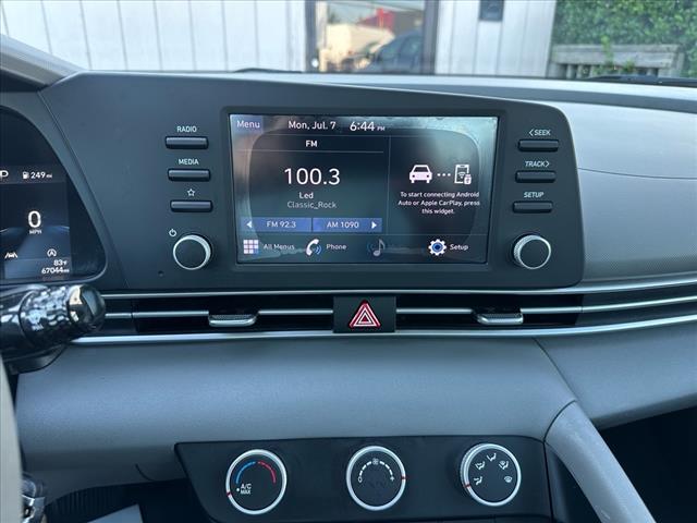2021 Hyundai ELANTRA SE
