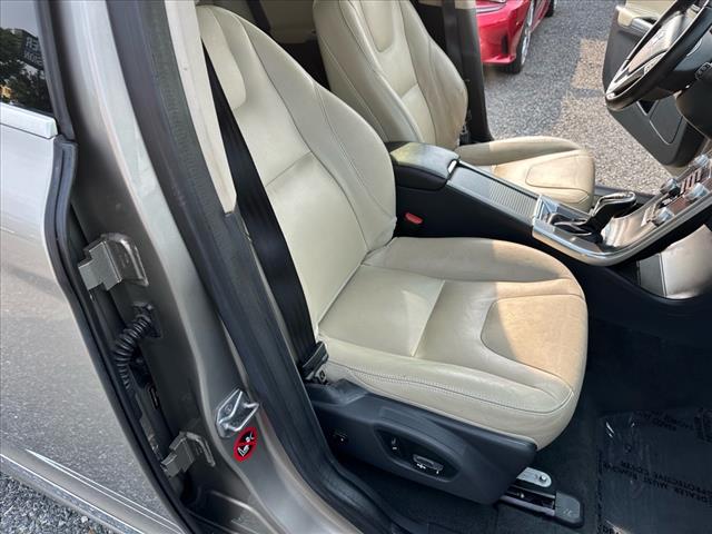 2016 Volvo XC60 T6 Drive-E