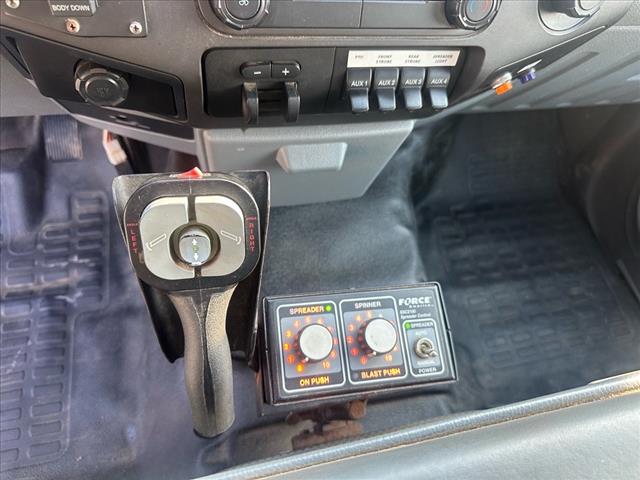 2012 Ford F550 XL