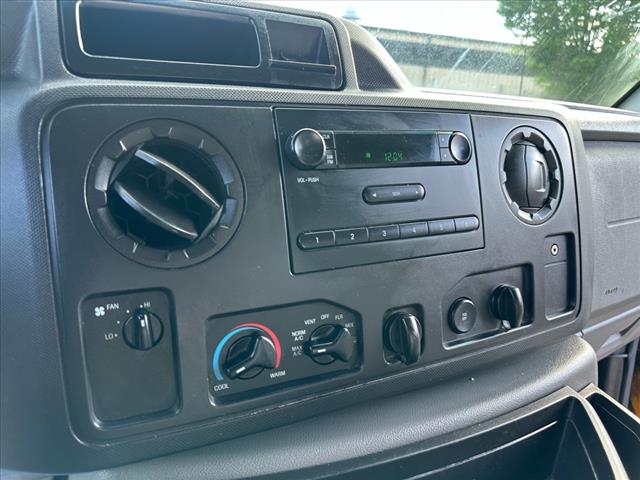 2013 Ford E-Series E-350 SD