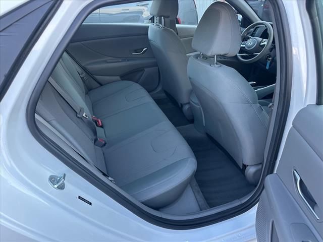 2021 Hyundai ELANTRA SE