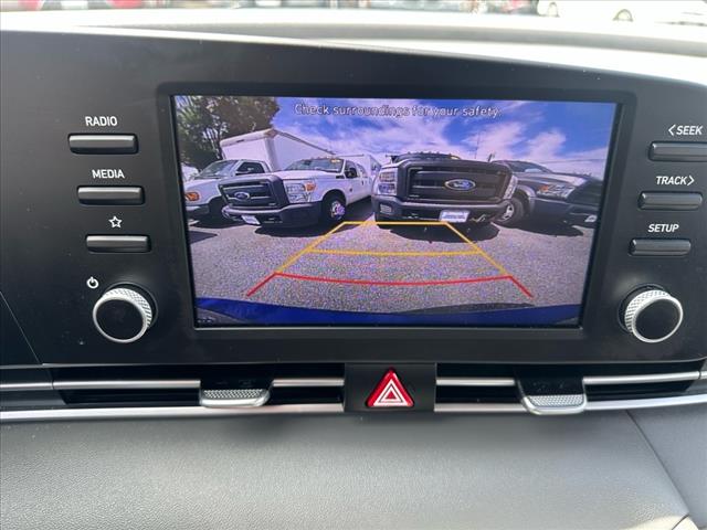 2021 Hyundai ELANTRA SE