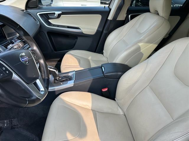 2016 Volvo XC60 T6 Drive-E
