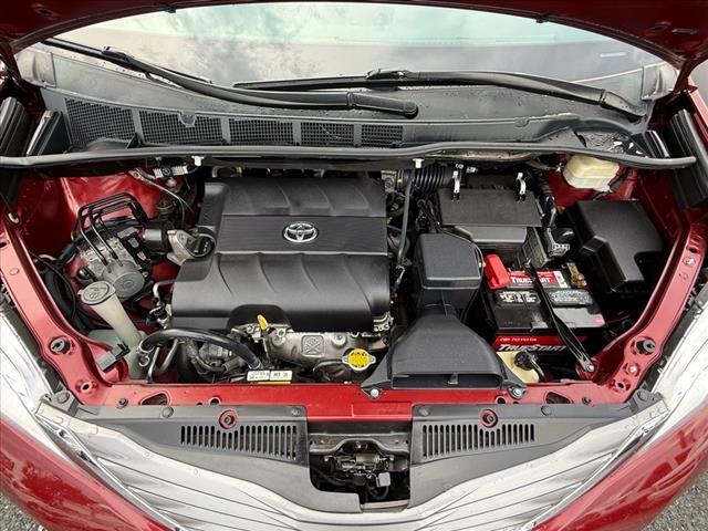 2015 Toyota Sienna XLE Premium 8-Passenger