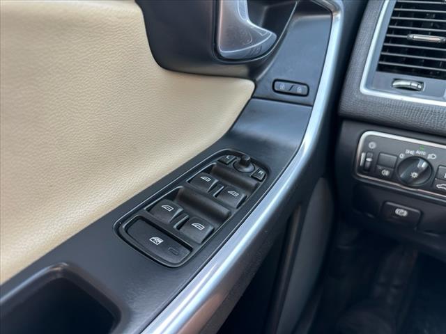 2016 Volvo XC60 T6 Drive-E