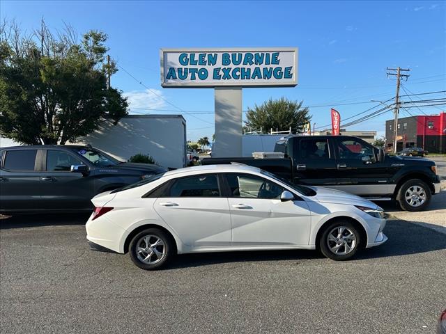 2021 Hyundai ELANTRA SE