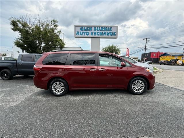 2015 Toyota Sienna XLE Premium 8-Passenger