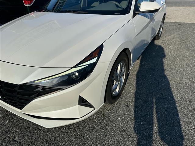 2021 Hyundai ELANTRA SE