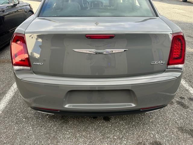 2019 Chrysler 300 S
