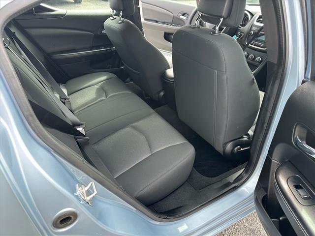 2013 Dodge Avenger SE V6