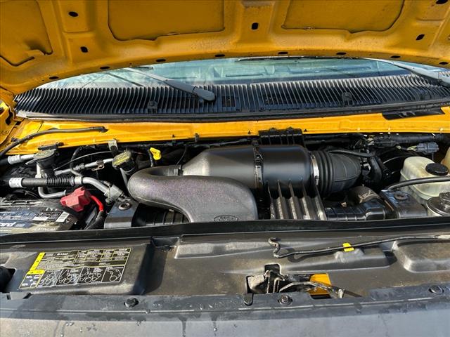 2013 Ford E-Series E-350 SD
