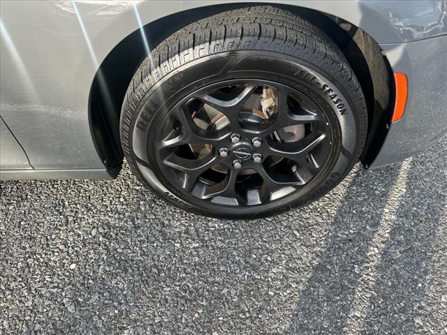 2019 Chrysler 300 S