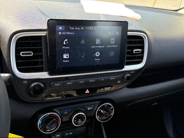 2022 Hyundai VENUE SE