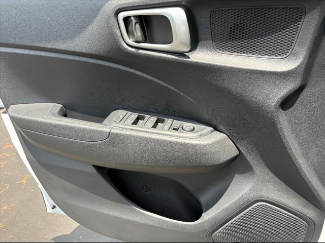 2025 Hyundai VENUE SE