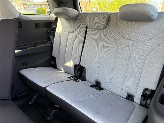 2025 Hyundai PALISADE SE