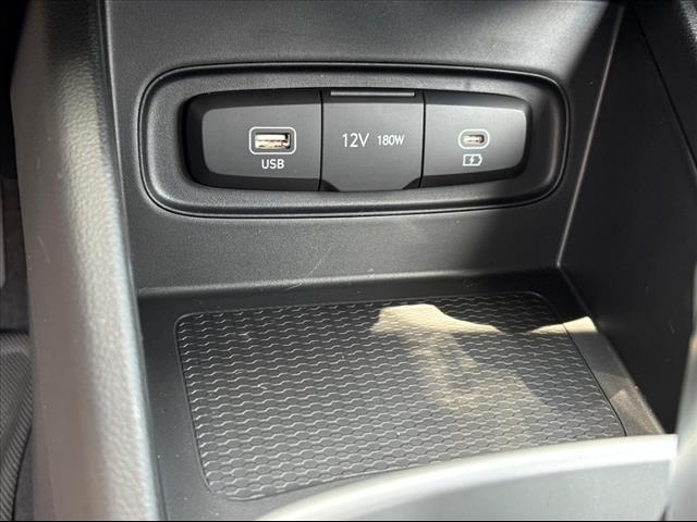 2025 Hyundai VENUE SE