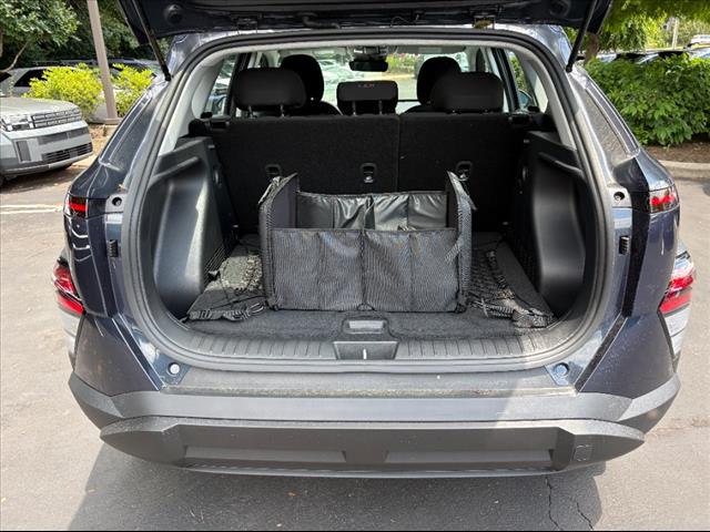 2025 Hyundai KONA SE