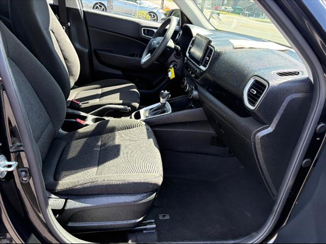 2022 Hyundai VENUE SE