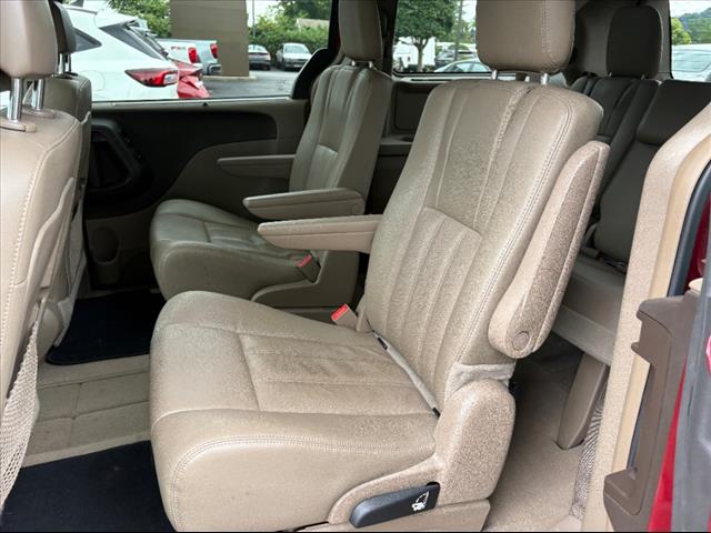 2016 Chrysler Town and Country Touring-L