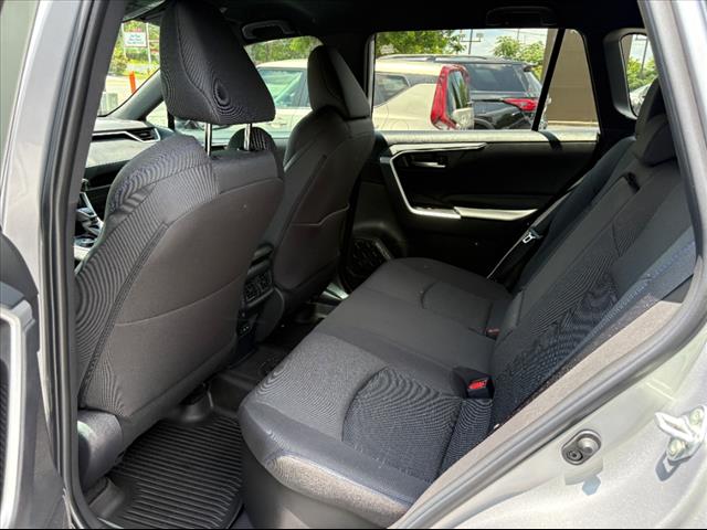 2024 Toyota RAV4 Hybrid SE